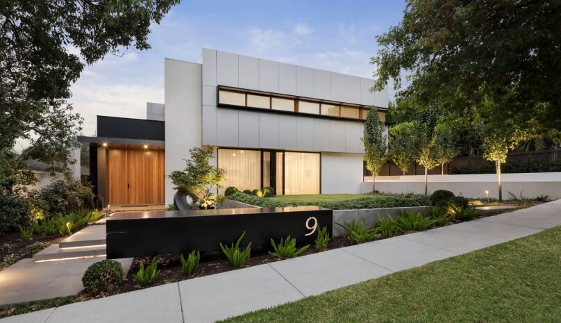 modern-house-exterior-E3A7NAJ-2.jpeg