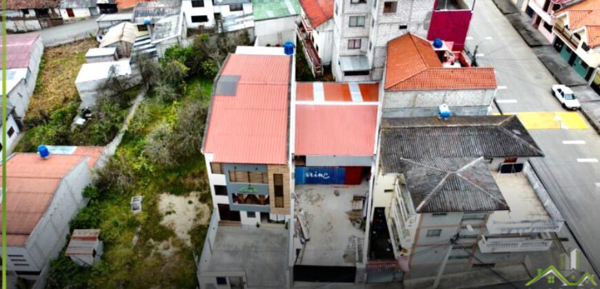 Edificio de venta en Biblián